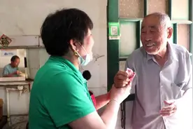 齐姐的暖心面馆：老人结账时却被她拒绝图片