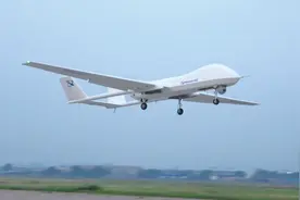 岛内关注解放军军机在台周边巡逻活动：“包夹意味相当浓厚”图片