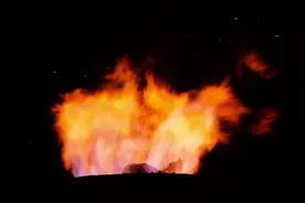 惊艳！铁树银花闹元宵，莆田一地举办打砂花活动图片