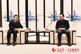 张国华与石家庄海关党委书记、关长张宝峰一行举行工作座谈图片