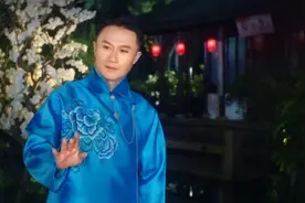 豫园九曲桥实景拍摄，不设主持人，这台元宵晚会不一般图片