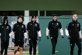 🤣🤣达洛特晒曼联“五大金刚”：坏小子出动，招子放亮点！图片