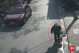 买菜时一松手老伴没了，老奶奶急得跑到派出所报警……图片