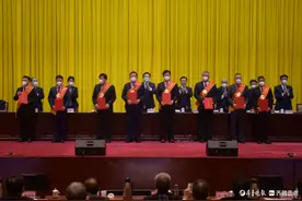 东营市表彰235个集体和437名个人图片