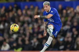 “标王”恩佐首秀出色  切尔西却没能赢下富勒姆图片