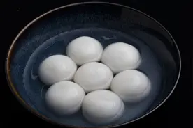 汤团虽美味，却要小心……图片