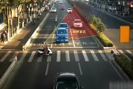 电动自行车如何正确横过机动车道，交警为你划重点→图片