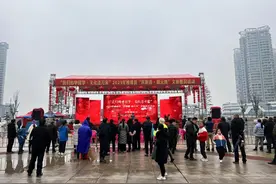 【庆新春•闹元宵】湘潭县：唱响花鼓戏 欢乐闹元宵图片