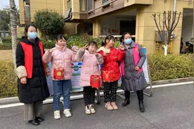 分享家风故事、废弃红包变花灯、外籍居民包汤圆……蔡甸区元宵佳节年味浓图片