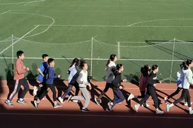 马上评｜调整体育中考项目并不是走回头路图片