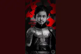 别人家的妈妈！手工博主用卡纸果壳仿制《满江红》铠甲，儿子帅出天际图片