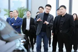 独家 | 余承东回应一财：车BU人事调整，不影响汽车战略方向图片