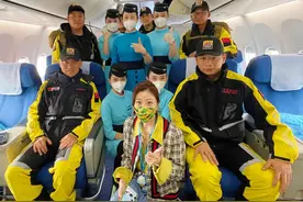 出发！中国首支社会救援队驰援土耳其地震灾区图片