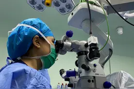 斜视治疗，关键在“趁早”图片