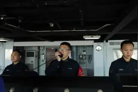 遭台舰无理喊话，厦门舰淡定回怼！解放军底气来自哪里？图片