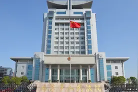 女子请假照顾病危丈夫被开除，法院：公司支付13万元赔偿金图片