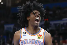 小伙很积极！12号秀杰伦-威廉姆斯19中10砍25分7板&生涯新高6抢断图片