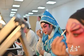 男帅女美！“青春版”粤剧春班开进东莞寮步图片