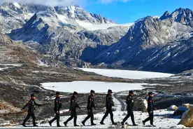 在这里执勤，冬天要到8公里外找水喝图片