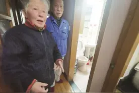 马桶天天反水苦煞老人 居民频繁报修亟盼根治图片
