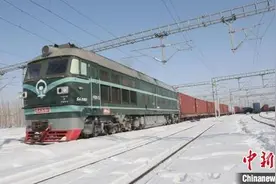 白俄罗斯钾肥搭乘班列经新疆霍尔果斯销往国内市场图片