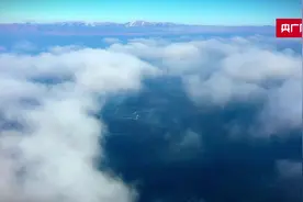 疆山疆水丨赛里木湖冰潜图片