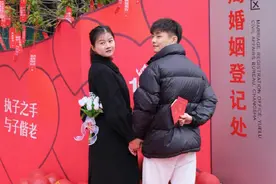 爱在长沙 浪漫满分！2月14日长沙1367对新人办理结婚登记图片