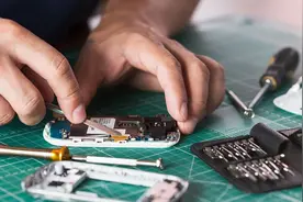 线上拉客线下宰客，手机维修暗藏陷阱图片