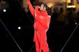 蕾哈娜登“美国春晚”，带火了这个“小红书中年三宝”图片