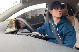 驾校教练“撞脸”杨洋走红，回应：去年共招50余名学员，业绩中下等，没打算当网红图片