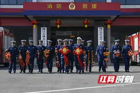 彭宇云：Z世代“无名消防”的三张面孔图片