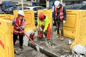 清废弃杆桩、修破损盲道……南京市秦淮区市容环境大改善图片