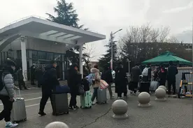 新学期有了“空调宿舍”，还能带家长逛校园！驻青高校学生陆续返校图片