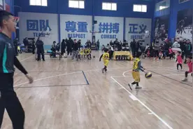 近千名篮球后浪展现风采  NYBO青少年篮球公开赛青岛胶州赛区开赛图片