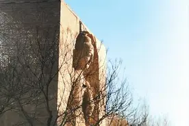 移动的云冈十八窟图片