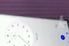 父子打赌平板撑20分钟超市限时不限量抢购，爸爸输了1500图片