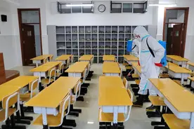 快评丨学校出现多例阳性 盲目恐慌不如戴好口罩图片
