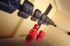 一箭三伤！血亏235万元谁担责？券商业务员代客理财“惹火烧身”图片