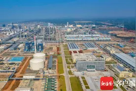 中国石化海南炼化公司百万吨乙烯项目建成投产图片