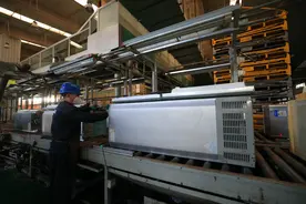 正规企业“吃不饱”，小区游商生意忙，废旧家电回收怎么办图片