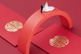 马上评丨8.9万说媒费：婚姻不是买卖，媒婆就当然不是中介图片