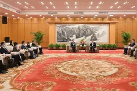 李家超率团访问深圳：盼港深强强联手推进多领域合作图片