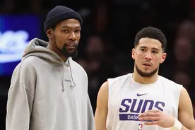 布克：太阳队只有杜兰特一个全明星球员图片