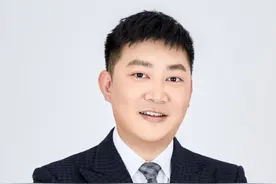 建国汽车集团总裁黄泽航：全新开启品牌化运营，将建国汽车打造成您身边的汽车服务专家 | 经济影响力人物图片