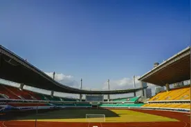 “台州杯”首届足球联赛今晚开踢，16支队伍参赛图片