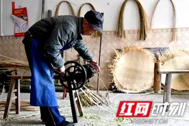 新邵迎光：传统篾竹编织手艺为乡村振兴助力图片
