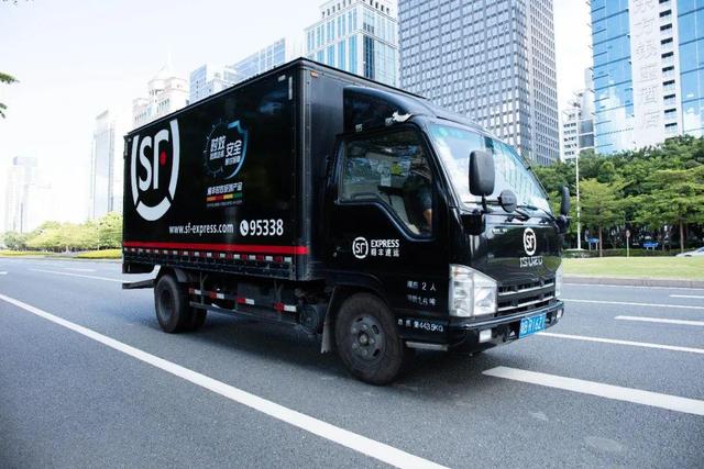 贵州白酒搭"顺丰车"飘香全国(顺丰快递酒水如何收费) - 冷求网