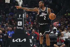 本场小卡出战46分钟，上次他常规赛出战这么久是17年1月22日图片