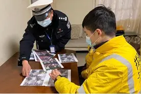 【全国文明城市创建进行时】交警开展“敲门行动”，为外卖骑手送“安全餐”图片