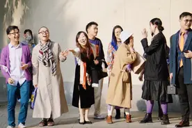 他们在上海的街头唱歌 把快乐带给每一个人图片